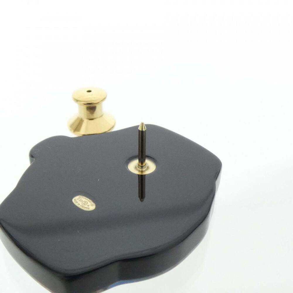 CHANEL Authentic Pink Brooch - Picture 3 of 3